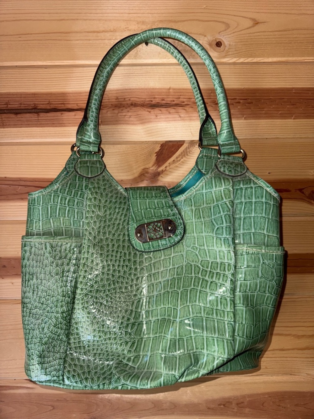 Textured Green Croc-Pattern Tote Handbag